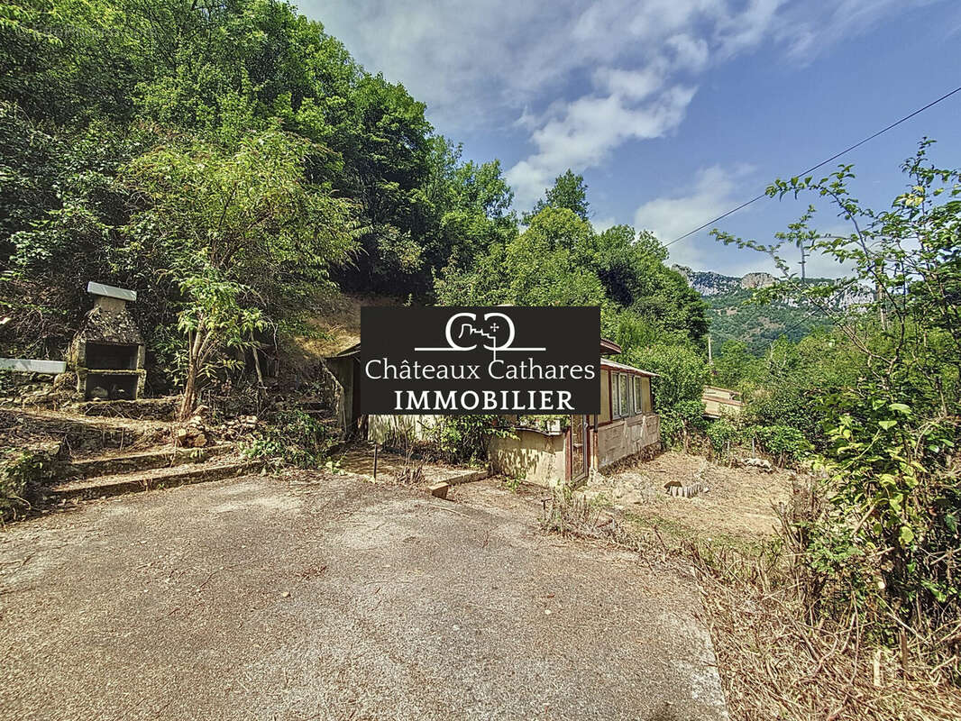 Terrain à SALVEZINES