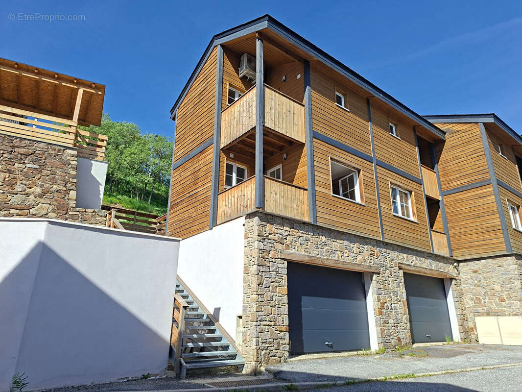 Maison à LES ANGLES