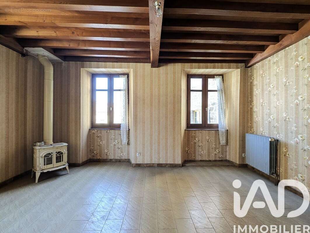 Maison 156 m² à Saint-Felicien  - photo 8
