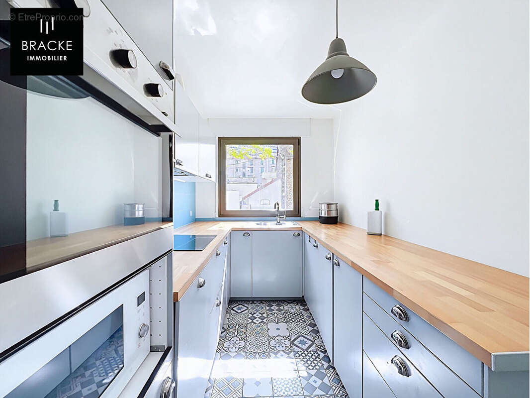 Appartement à COURBEVOIE