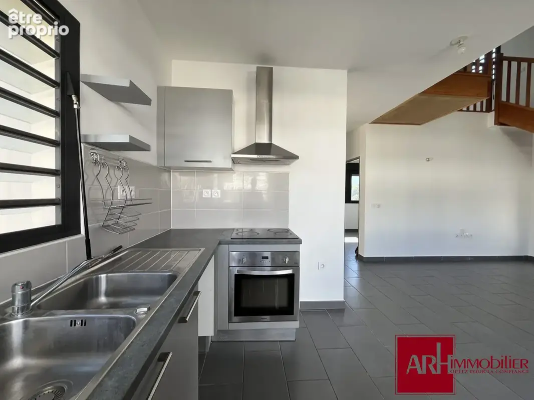 Appartement 4 pièces 80 m² à vendre à Saint-Paul (97460) - photo 4
