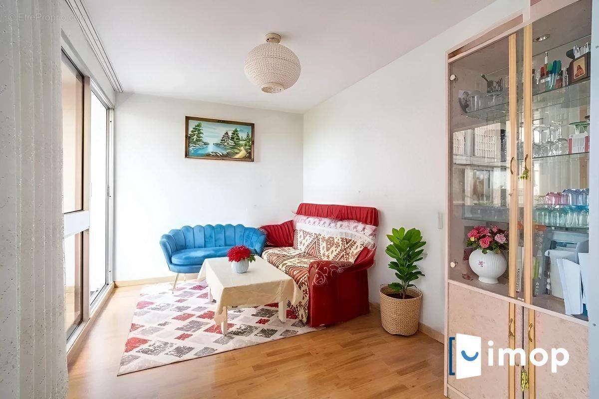 Appartement à SAINT-DENIS