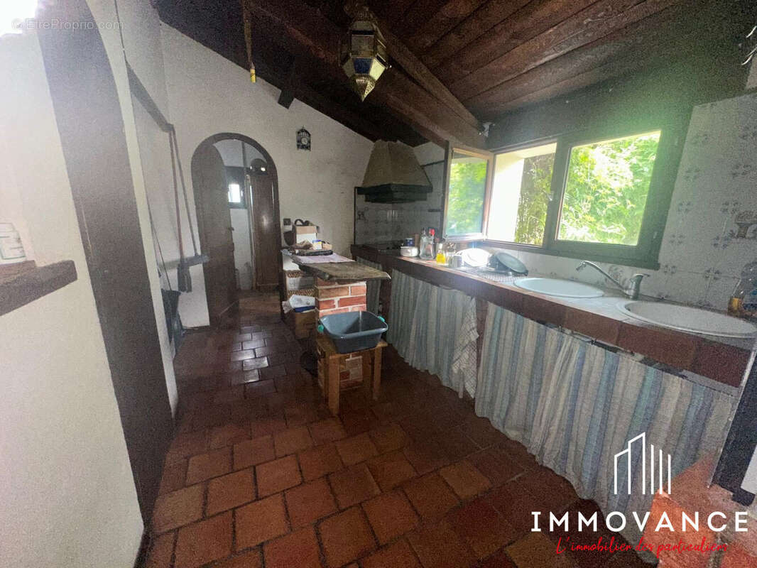 Maison à SAINT-MATHIEU-DE-TREVIERS