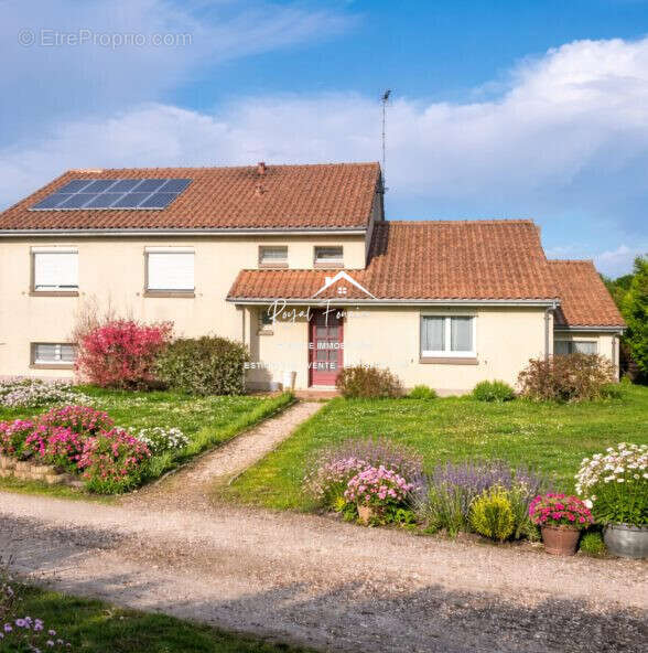 Maison à CHATELLERAULT