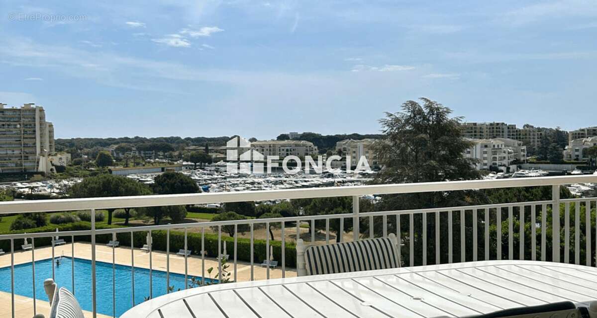 Appartement à MANDELIEU-LA-NAPOULE