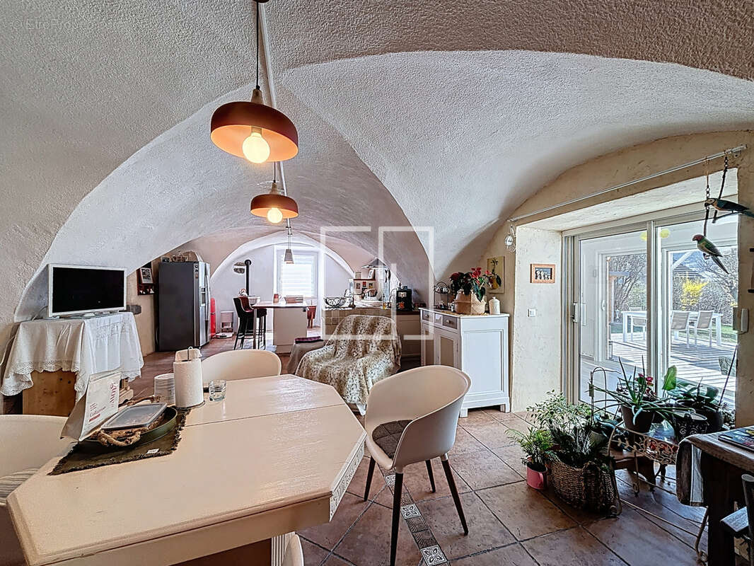 À vendre maison de caractère, 10 pièces à Jausiers (04850) - photo 8