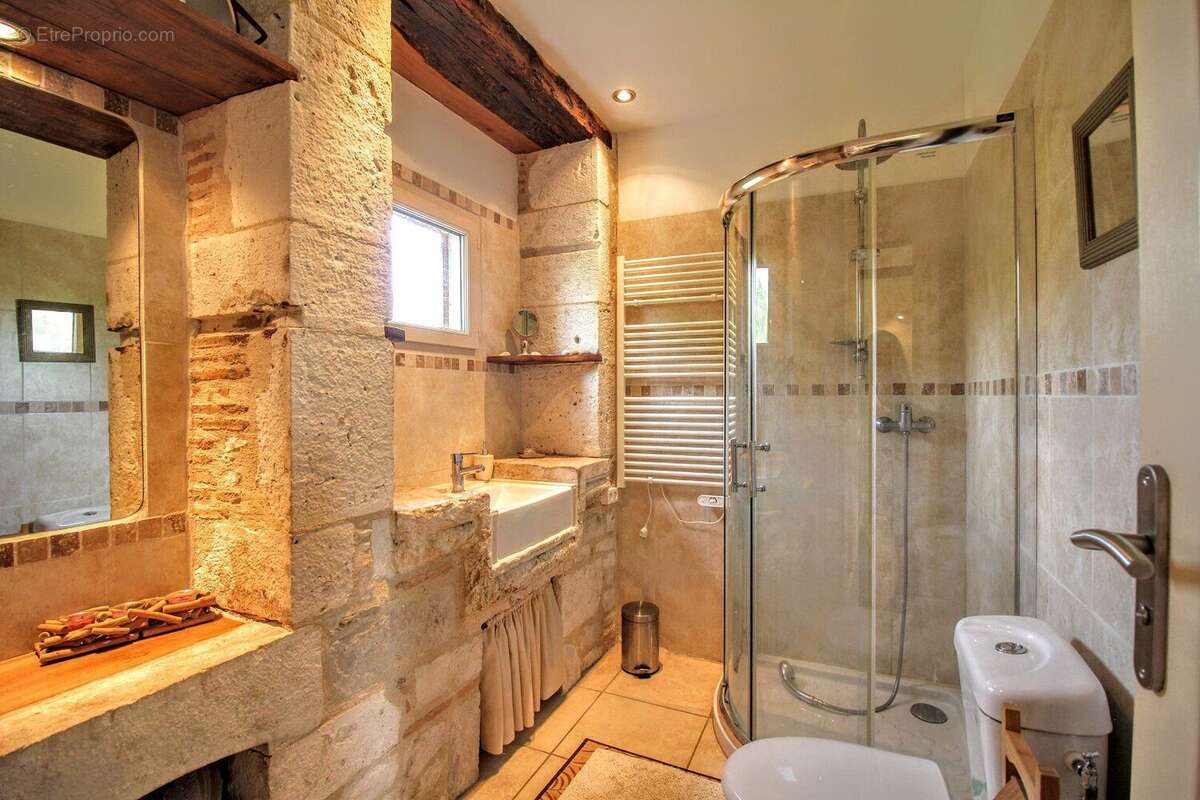 Deux maisons en pierre : investissement locatif ou rapprochement familial au coeur du Quercy Blanc - photo 3