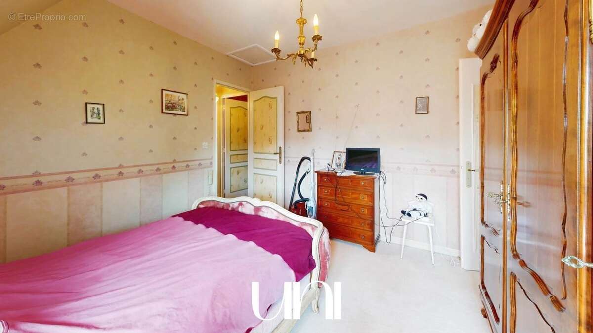 Maison à FLEURY-SUR-ORNE