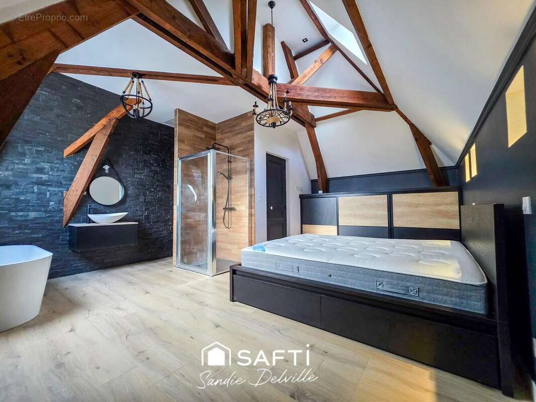 Photo 8 - Appartement à CRECY-LA-CHAPELLE