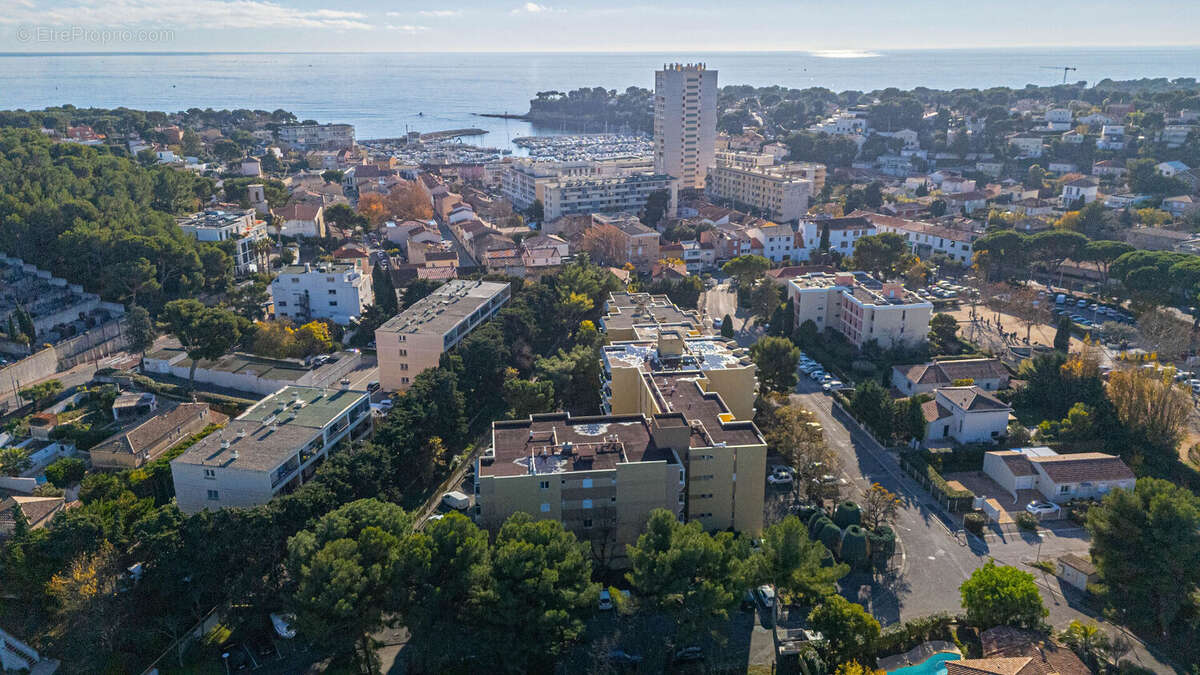 Appartement à CARRY-LE-ROUET