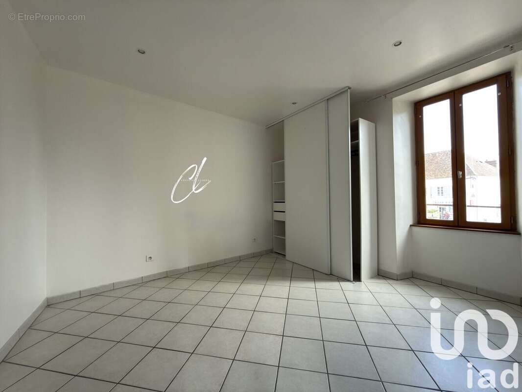 Photo 8 - Appartement à PONT-SUR-YONNE