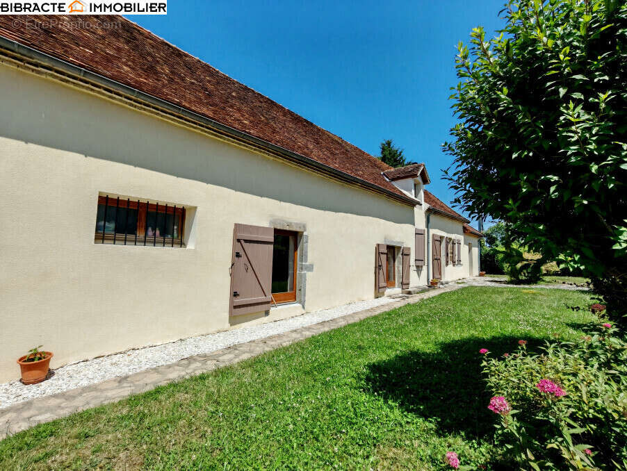 Maison à LA NOCLE-MAULAIX