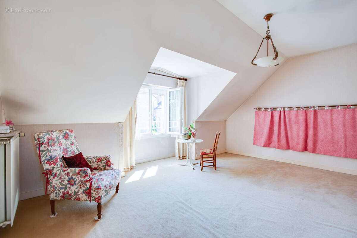 A vendre maison familiale nantes  jardin des plantes avec garage et patio - photo 10
