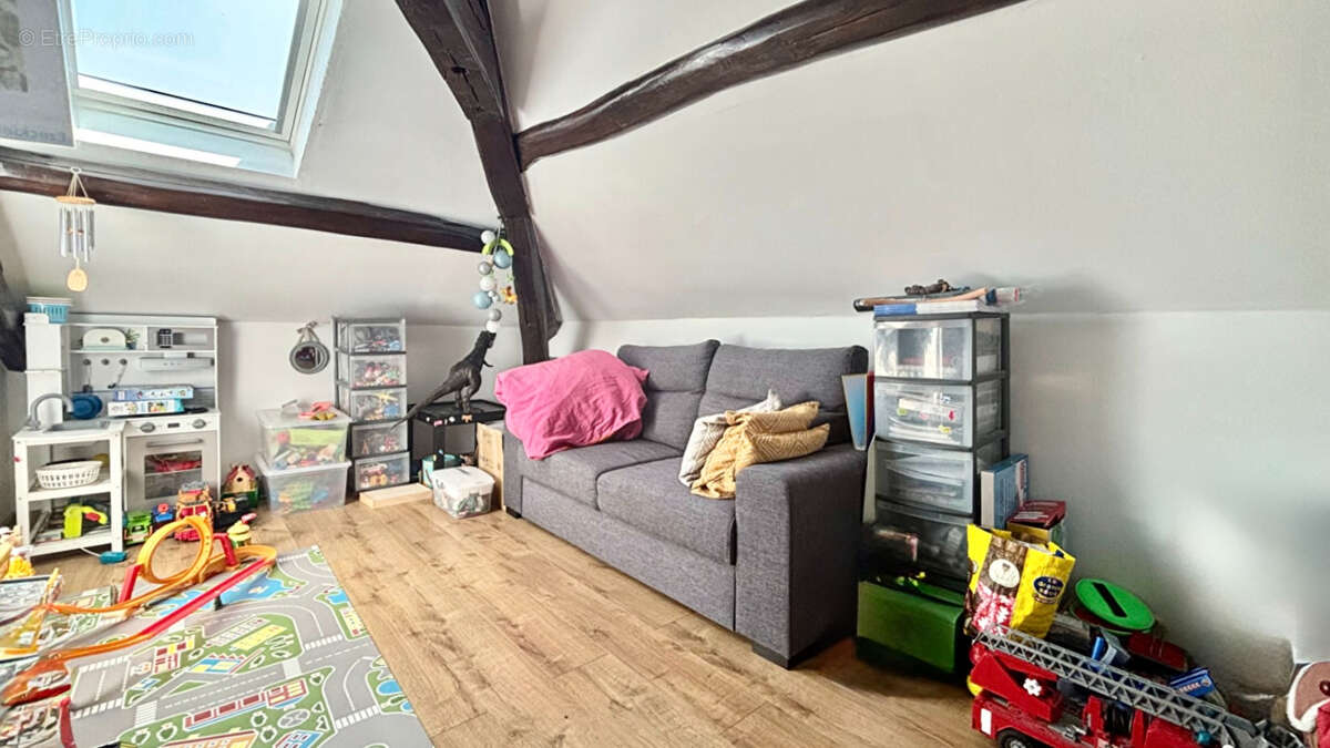 Appartement à CORBEIL-ESSONNES