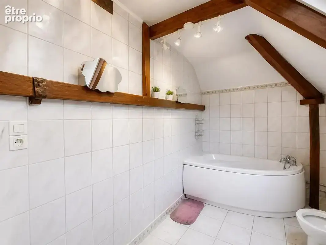 Maison de 3 pièces, 75 m² à Verrières - photo 8