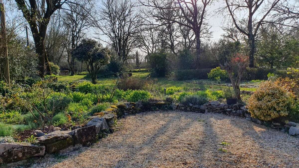 Maison à SAINT-ANTONIN-NOBLE-VAL