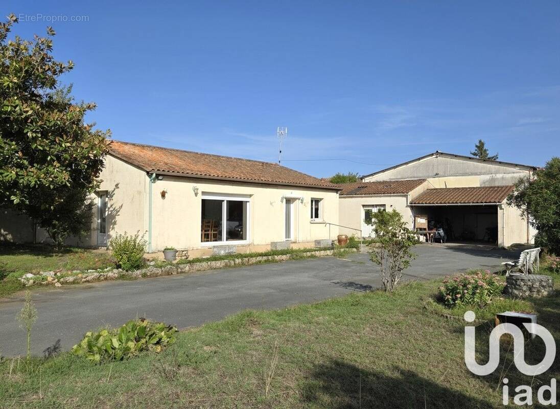 Photo 1 - Maison à FOURAS