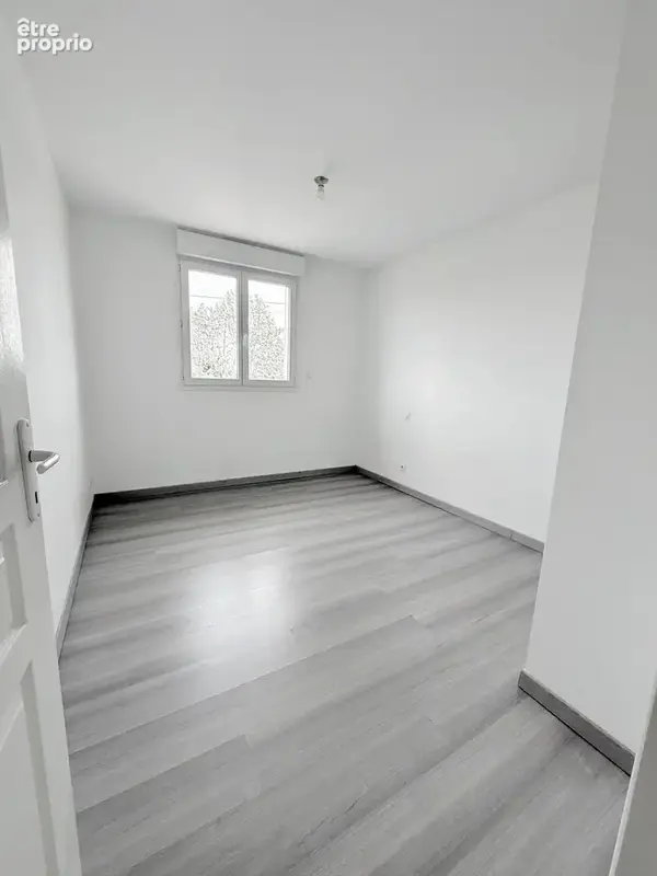 Maison 142 m² à La Salvetat-Saint-Gilles  - photo 10