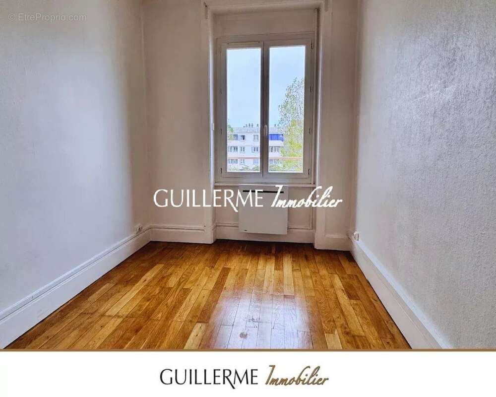 Appartement à LYON-8E