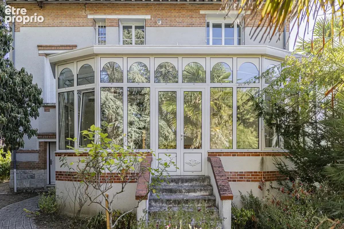 ORLEANS SUD-SAINT MARCEAU- Maison bourgeoise et familiale sur parc arboré. - photo 17