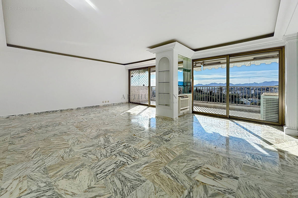 Appartement à CANNES