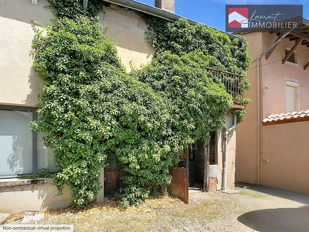 Cuisery - Maison de ville à rénover - Fort potentiel d'investissement ! - photo 8