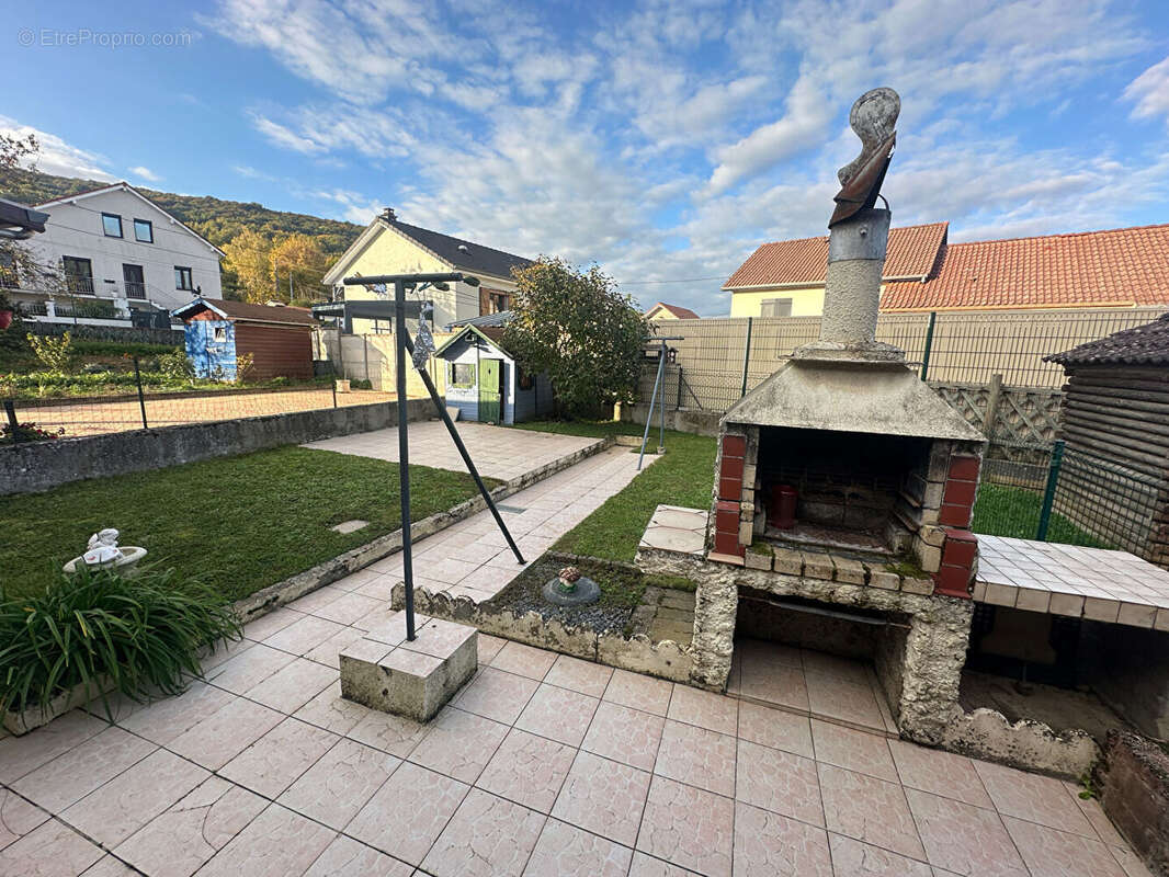 Maison à ARS-SUR-MOSELLE