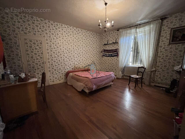 Maison avec hangar - 400 m2 - REQUISTA - photo 9