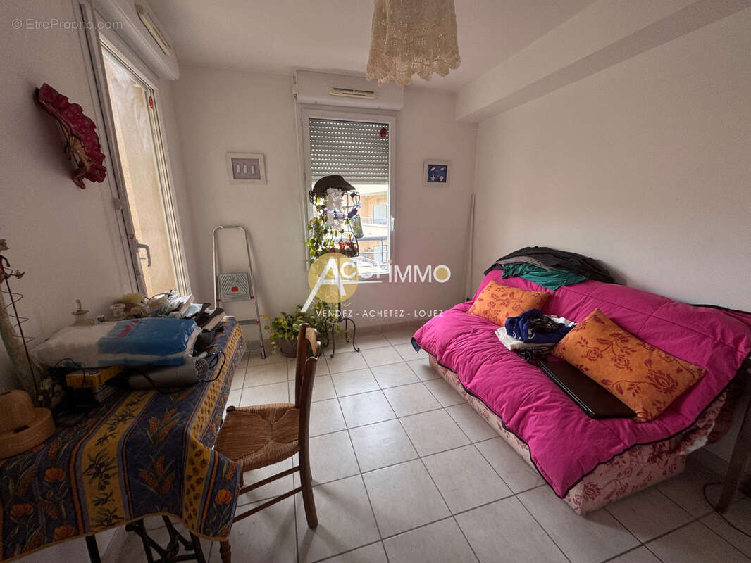 Appartement à SIX-FOURS-LES-PLAGES