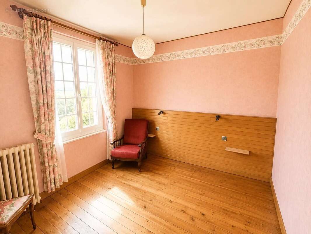  À Vendre – Maison énorme potentiel - photo 14