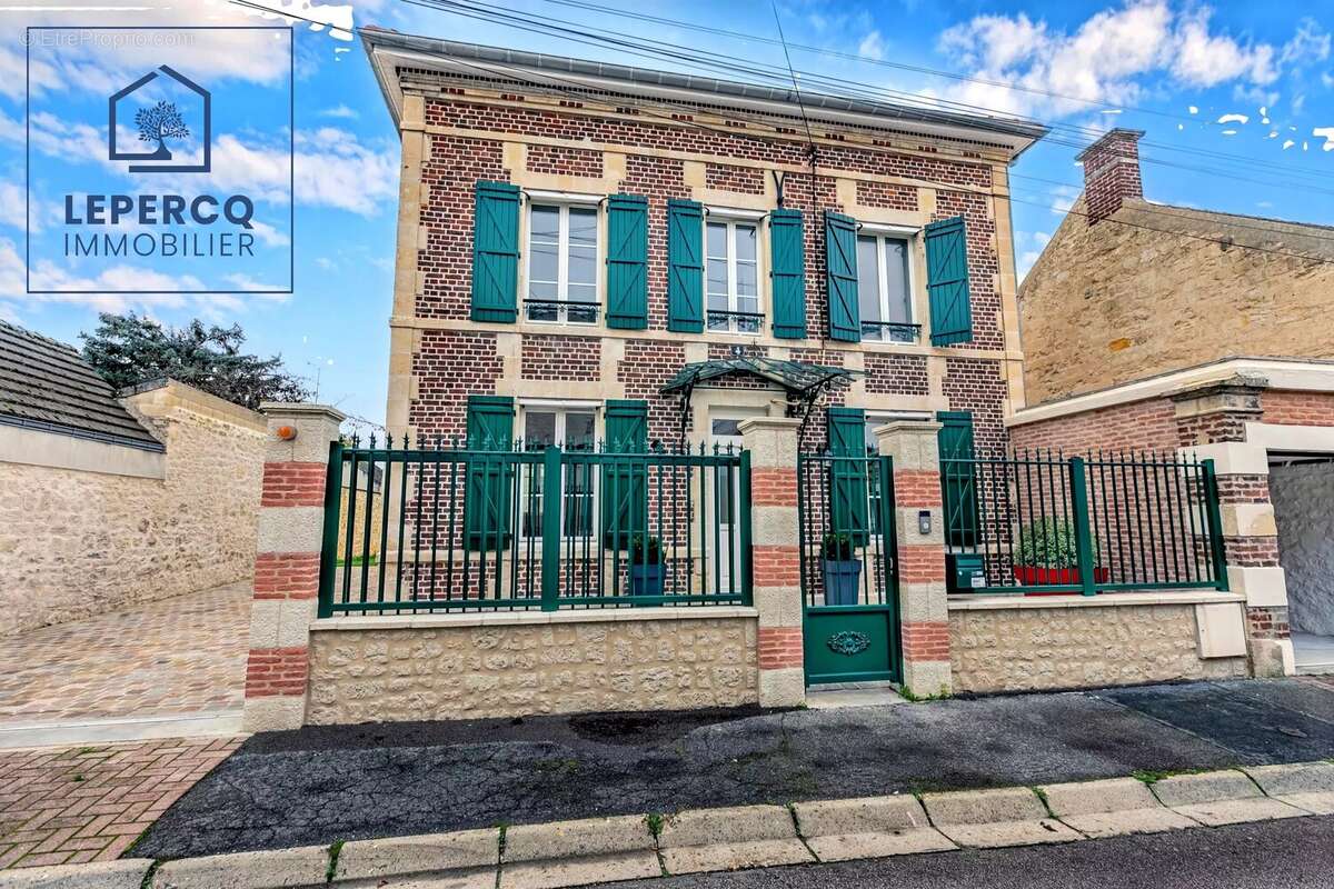 Maison à CREPY-EN-VALOIS