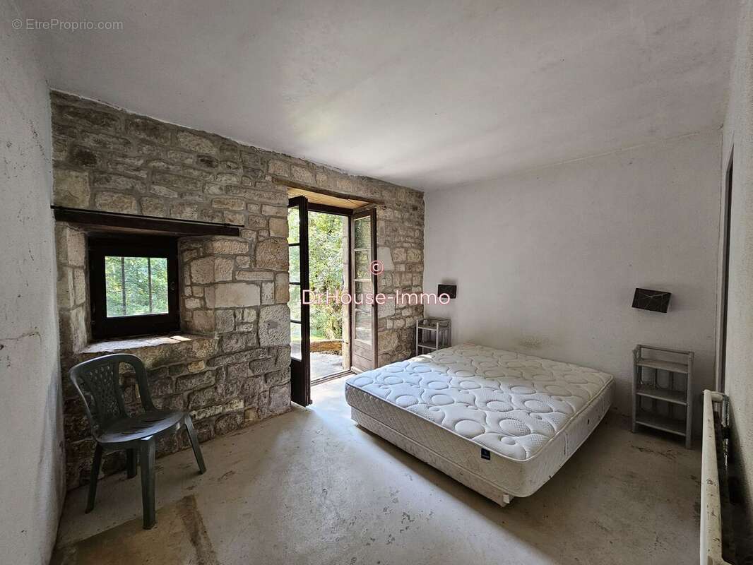 Maison 88 m² à Saint-Maxire  - photo 5