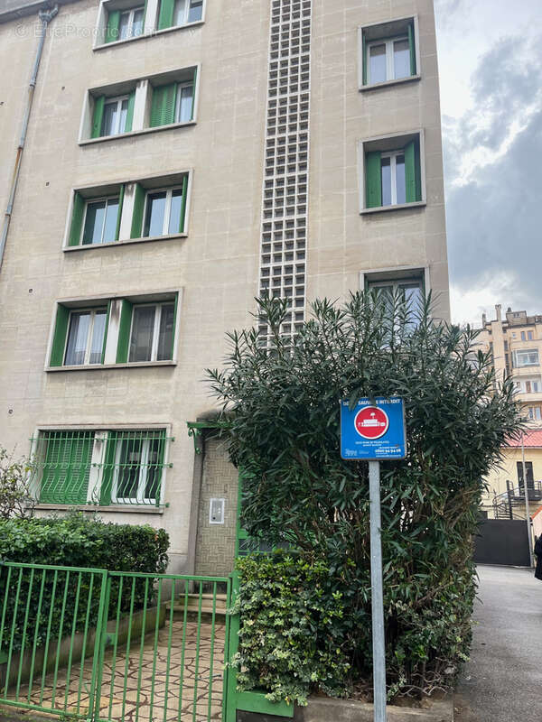 Appartement à MARSEILLE-8E