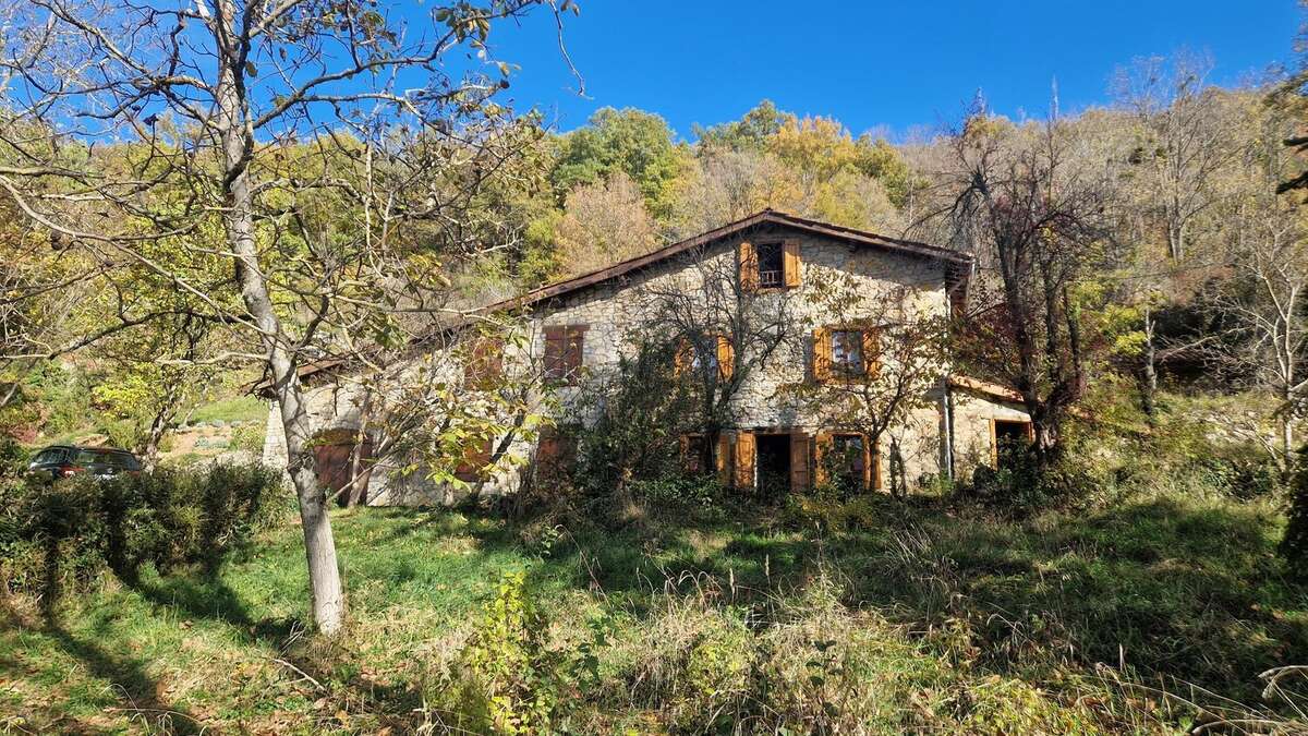 Maison de caractère au calme avec 2,7ha de terrain - photo 9