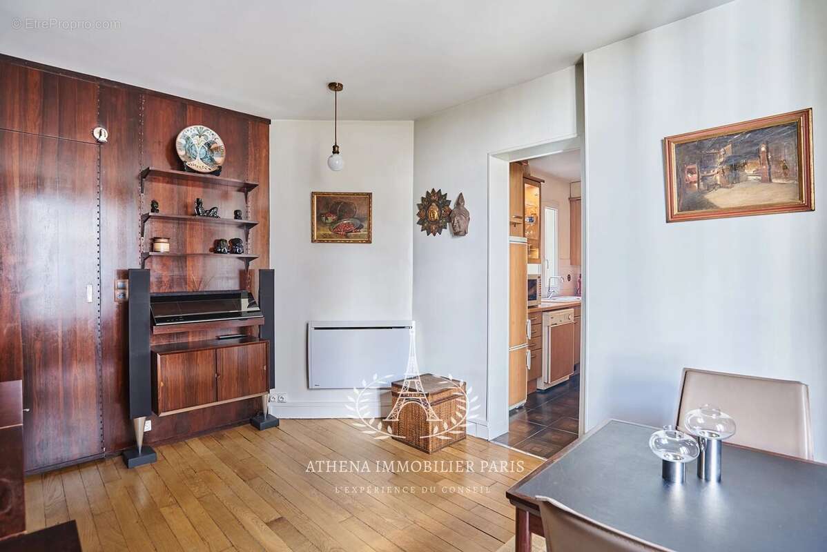 Appartement à PARIS-7E