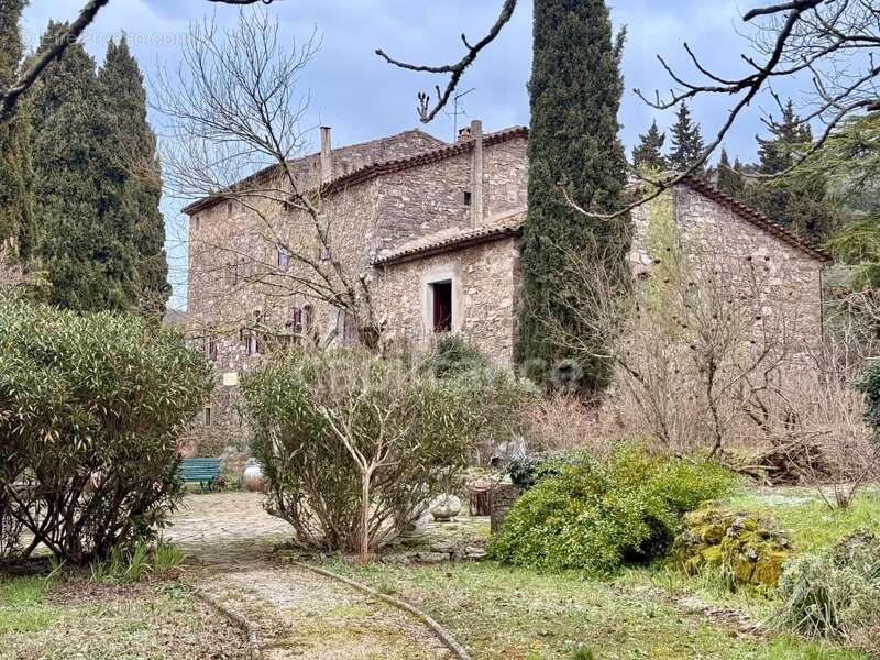 Propriété à vendre 11 pièces /Anduze (30) authentique Mas Cévenol sur terrain 2615 m2 - photo 3