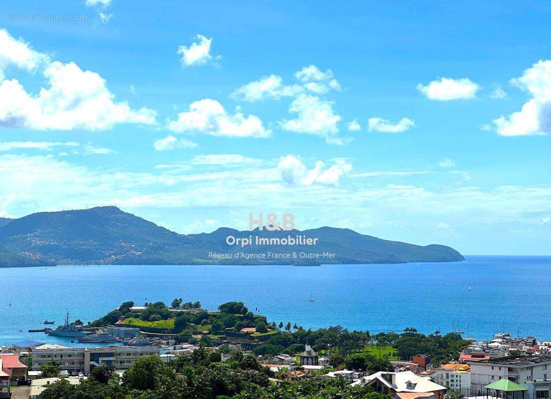 Maison à FORT-DE-FRANCE