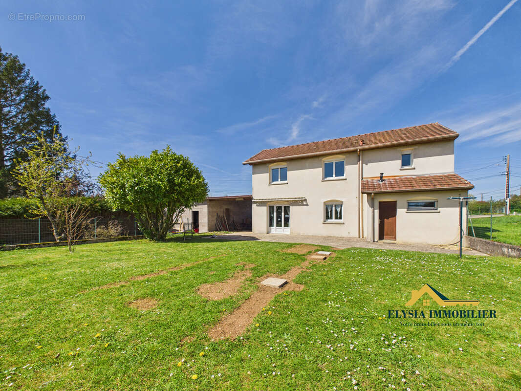Maison à COLOMBEY-LES-BELLES