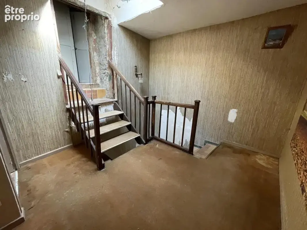 Maison 128 m² à Saint-Laurent-Du-Pape  - photo 8