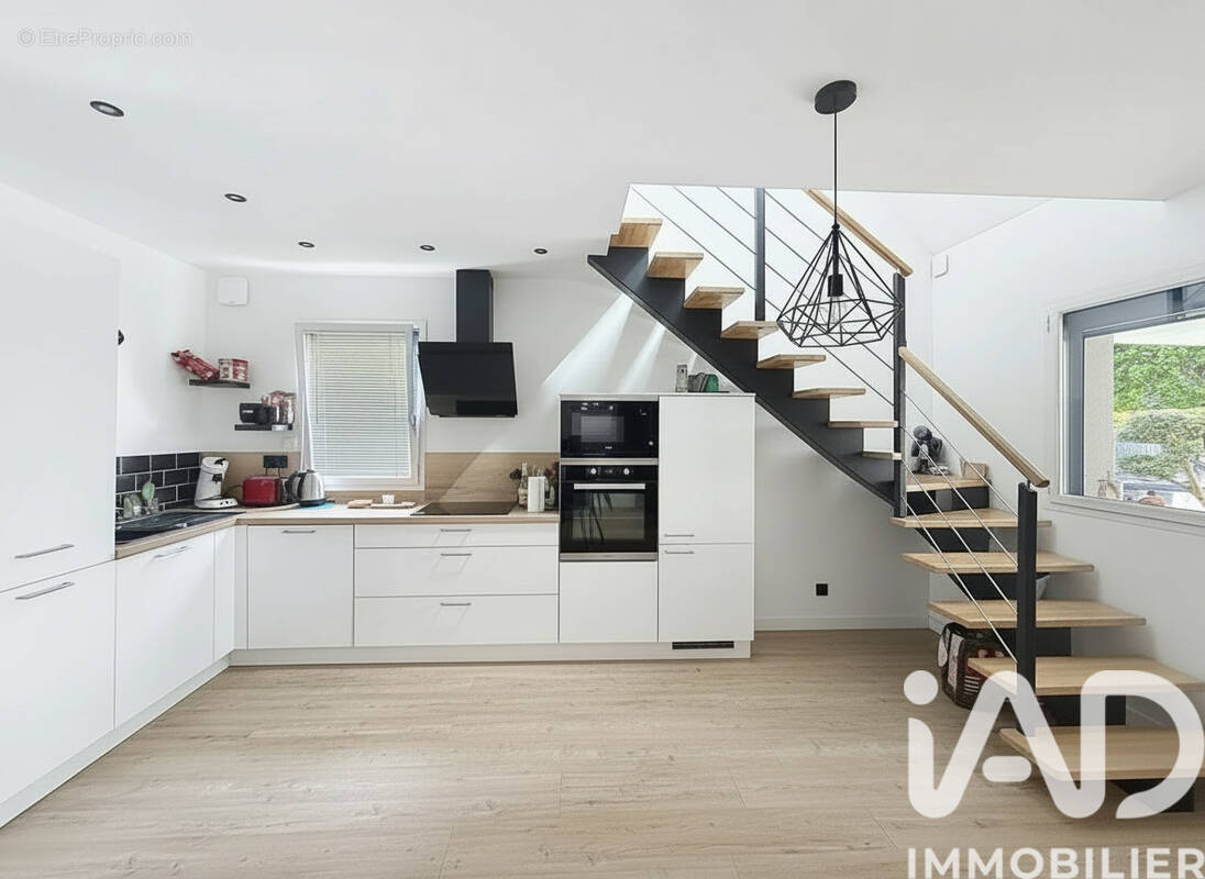 Photo 1 - Maison à SAINT-LYPHARD