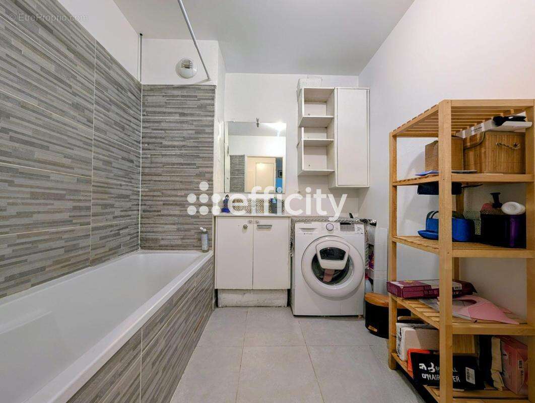 Appartement à ENGHIEN-LES-BAINS