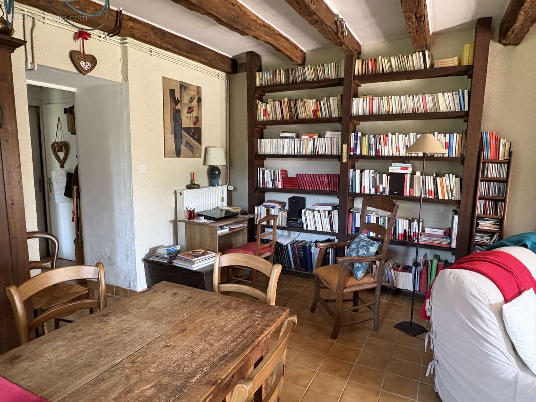 Maison à COUSSAC-BONNEVAL