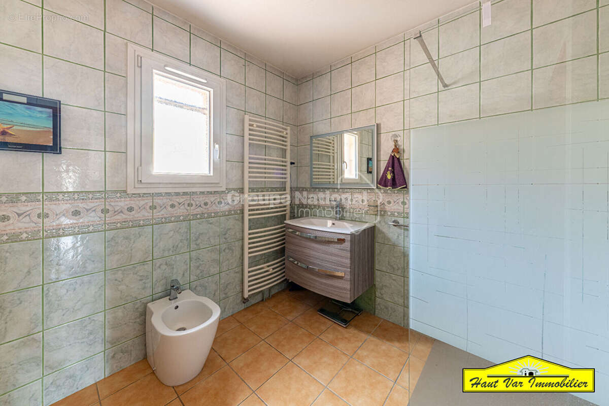 Maison à GINASSERVIS