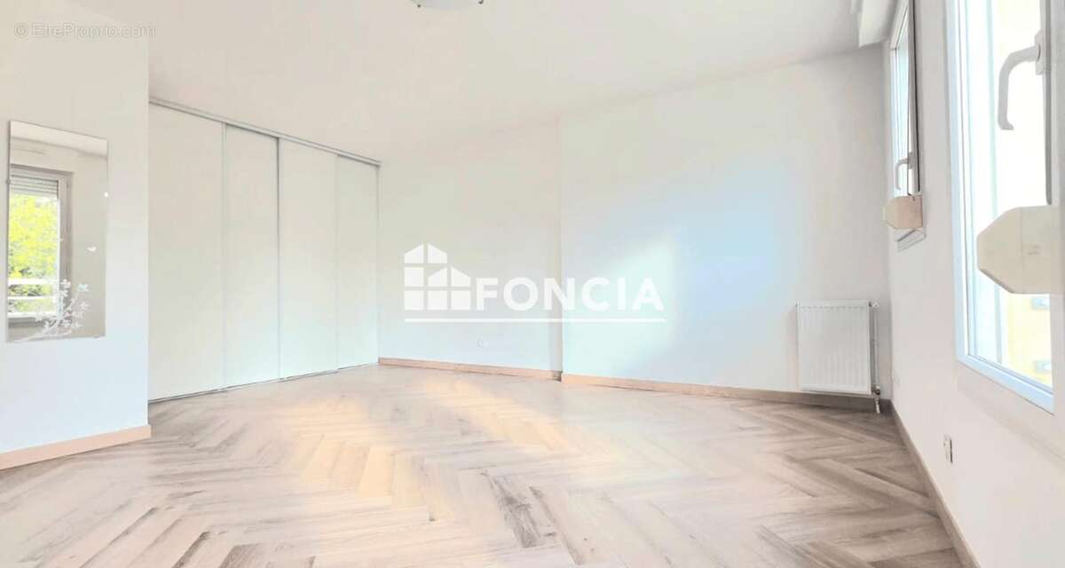 Appartement à LUZARCHES