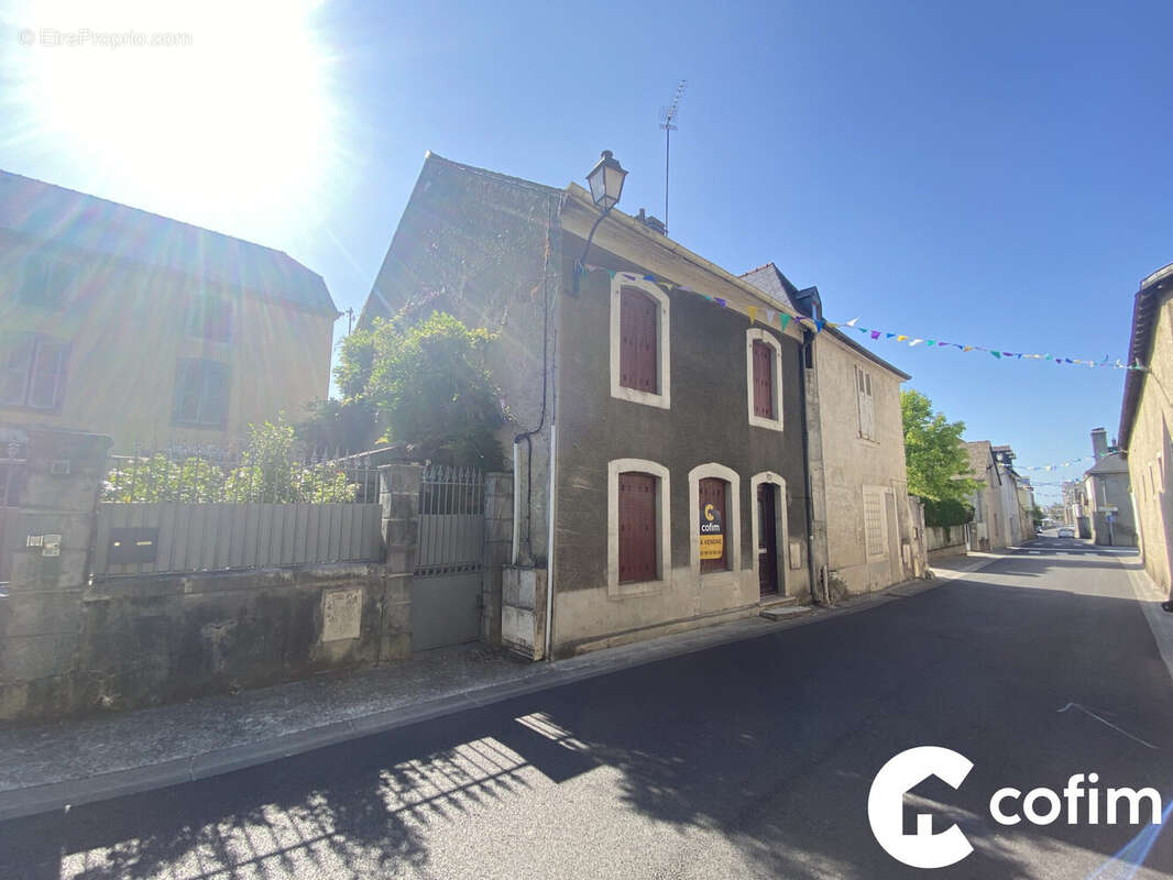 Maison à COARRAZE