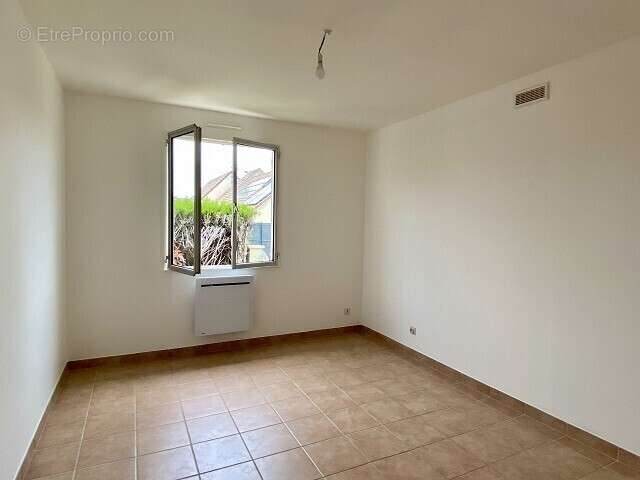 Maison à ESTREES-SAINT-DENIS