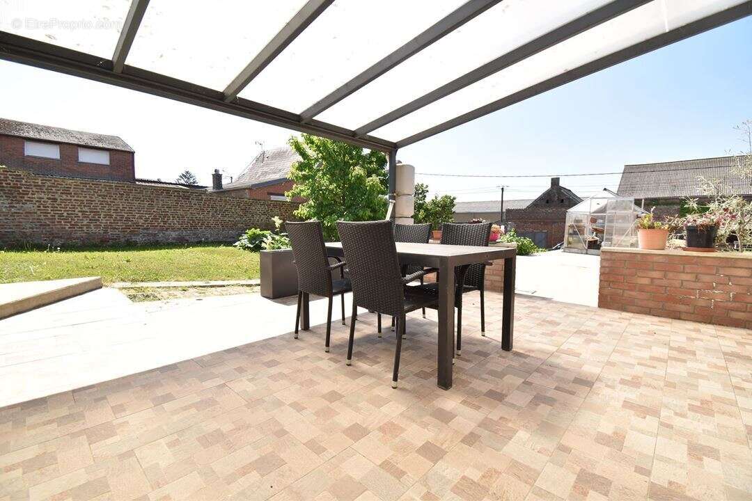 Maison à FONTAINE-AU-PIRE