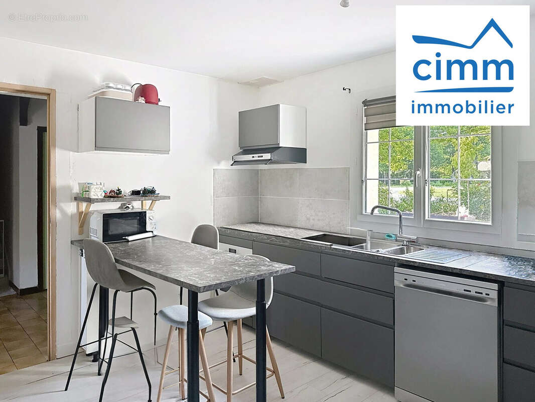 Maison à LA BUSSIERE