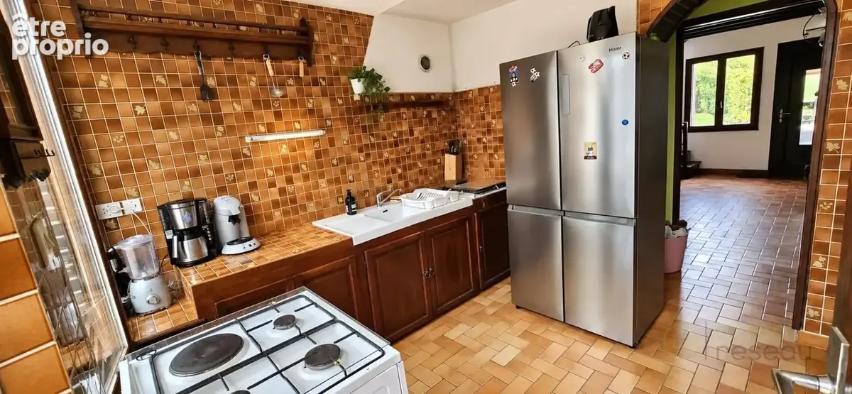Maison 99 m² à Crevecoeur-Le-Grand  - photo 3