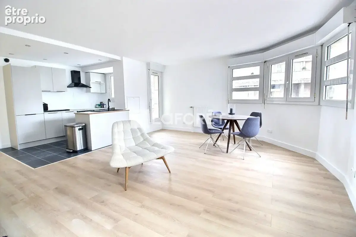 Appartement Villeneuve La Garenne 3 pièce(s) 72 m2 - photo 2